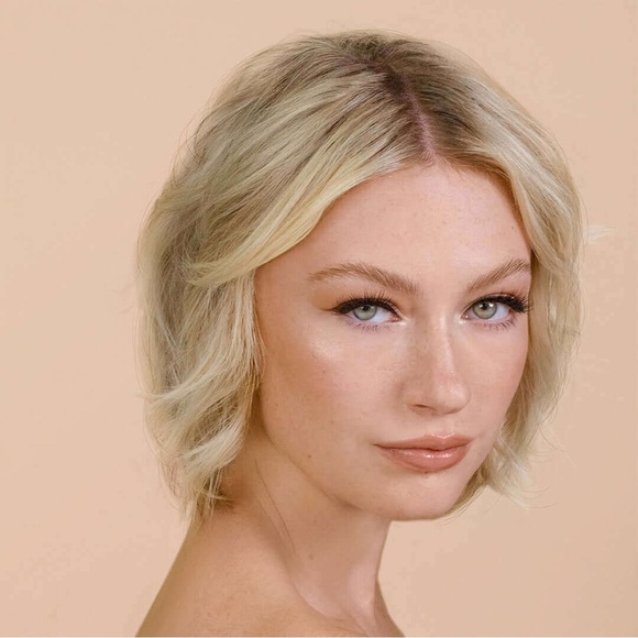 PUR Cosmetics 4 in 1 Skin Perfecting Powders Face Palette in Fair Light - Picture 3 of 10